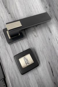 Sofuoğlu Asude Kapı Kolu Siyah Saten